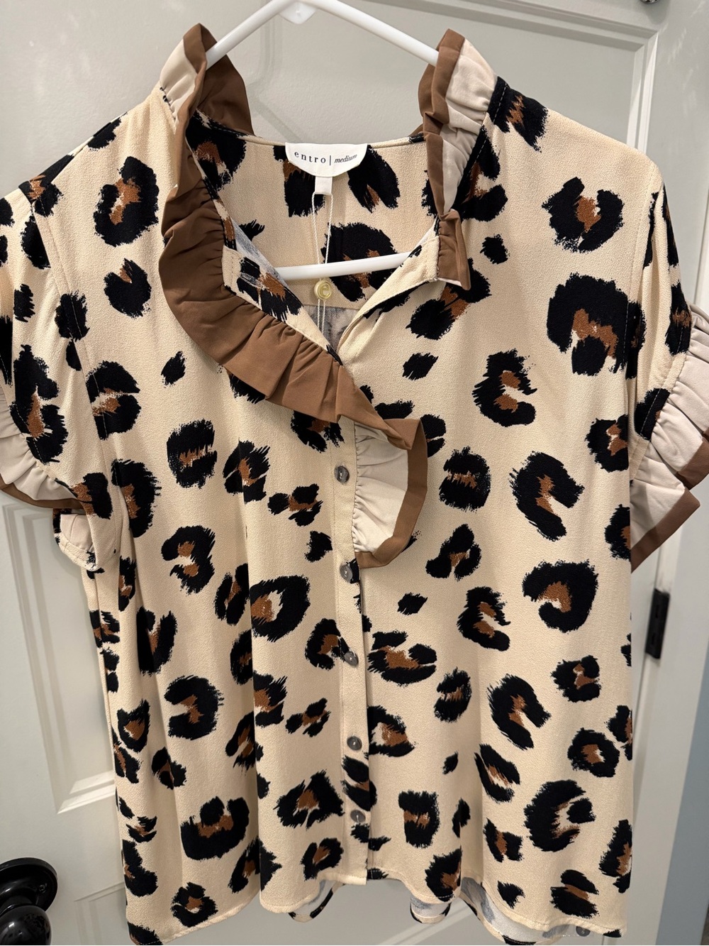 Entro Cream Leopard Print Ruffle Button-Front Top NWT